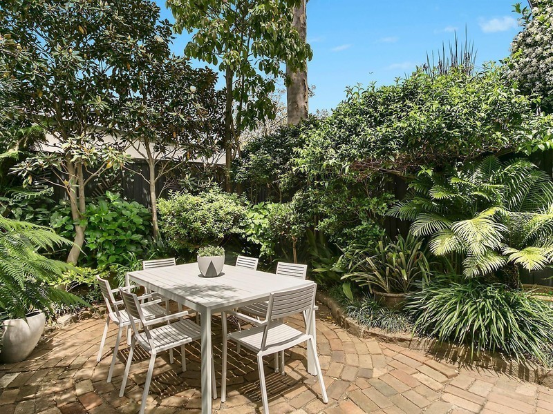 4 William Street, Balmain East NSW 2041