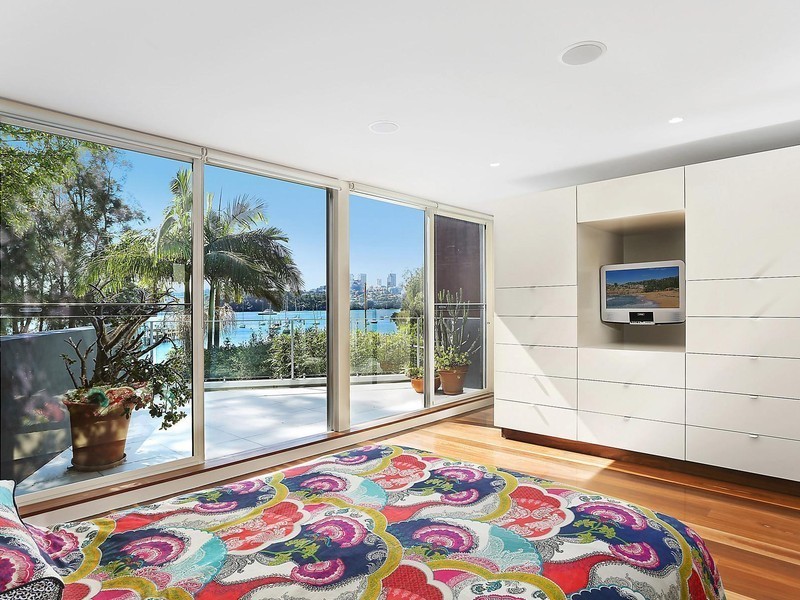 18 Hart Street, Balmain East NSW 2041