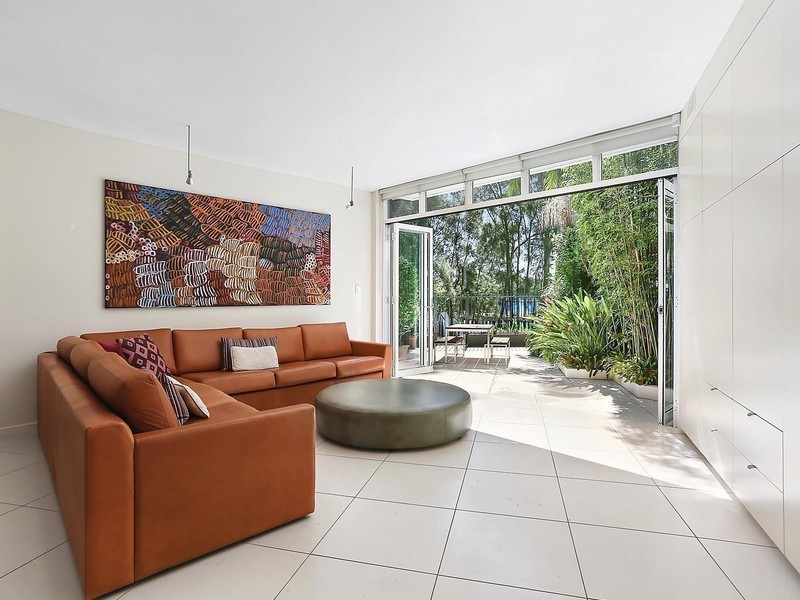 18 Hart Street, Balmain East NSW 2041