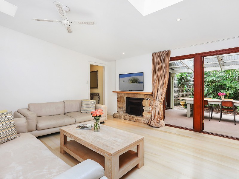 44 College Street, Balmain NSW 2041