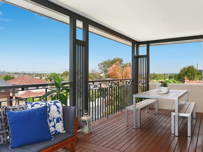 22 Elphinstone Street, Cabarita NSW 2137