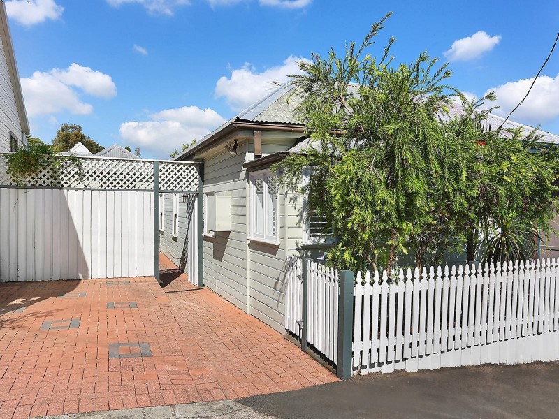 16 Callan Street, Rozelle NSW 2039