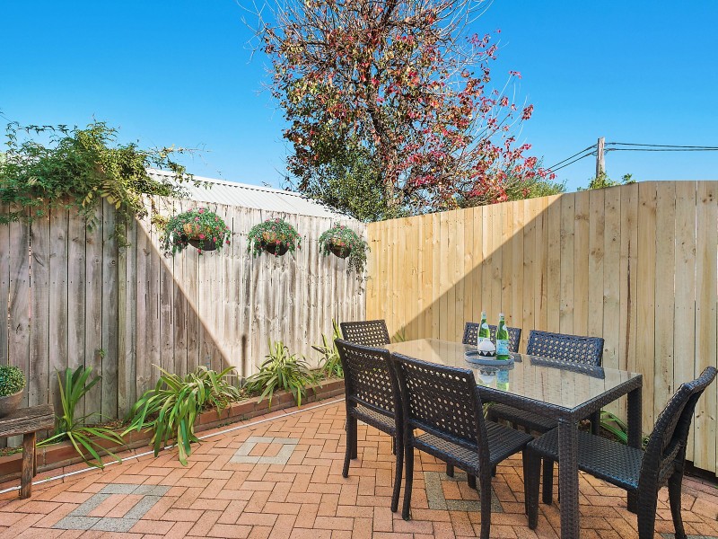 16 Callan Street, Rozelle NSW 2039