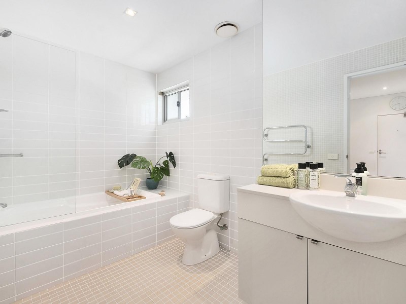 315/3 Amalfi Drive, Wentworth Point NSW 2127