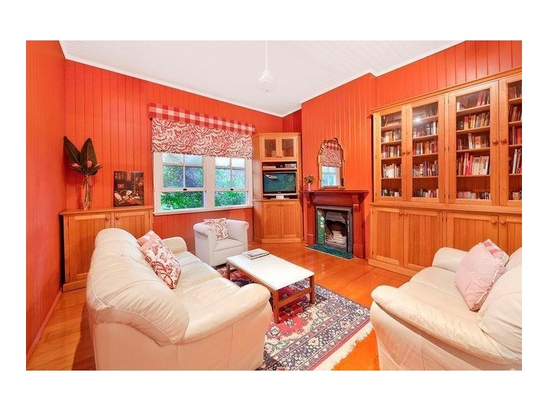 121 Waverley Road, Taringa QLD 4068