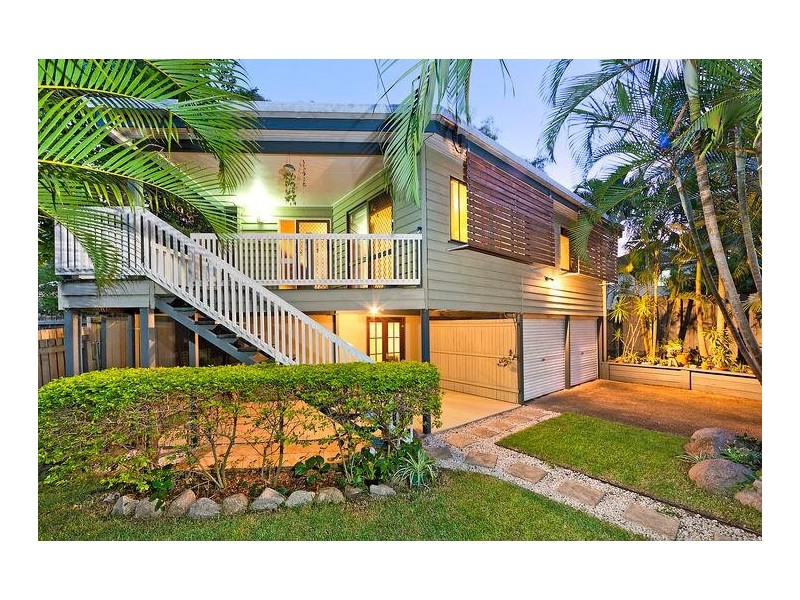 8 Dempster Street, Toowong QLD 4066