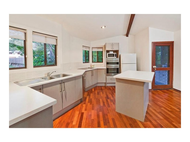 8 Dempster Street, Toowong QLD 4066