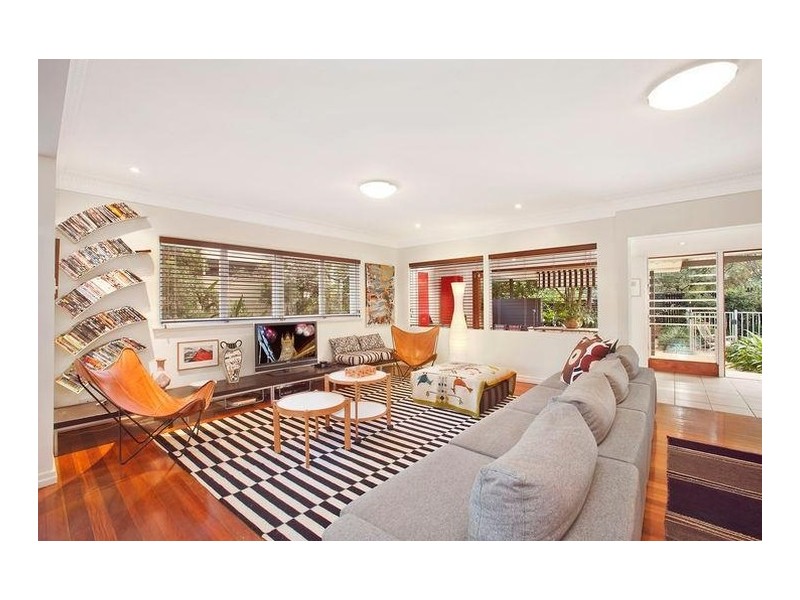 211 Taringa Parade, Taringa QLD 4068