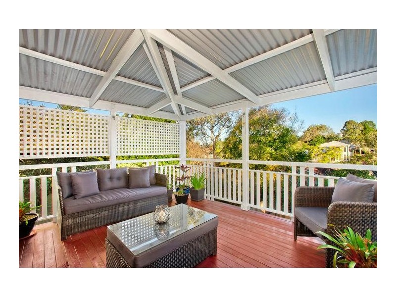 52 Gladstone Street, Indooroopilly QLD 4068