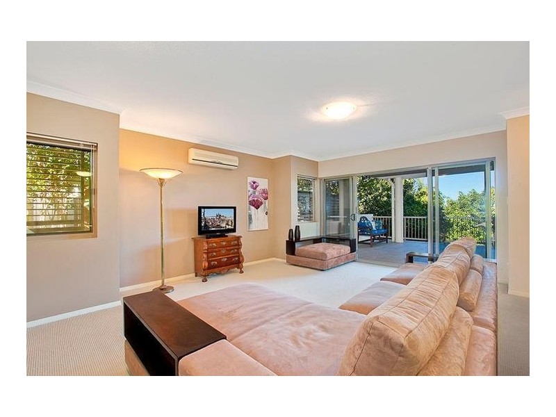 1/57 Swann Road, Taringa QLD 4068