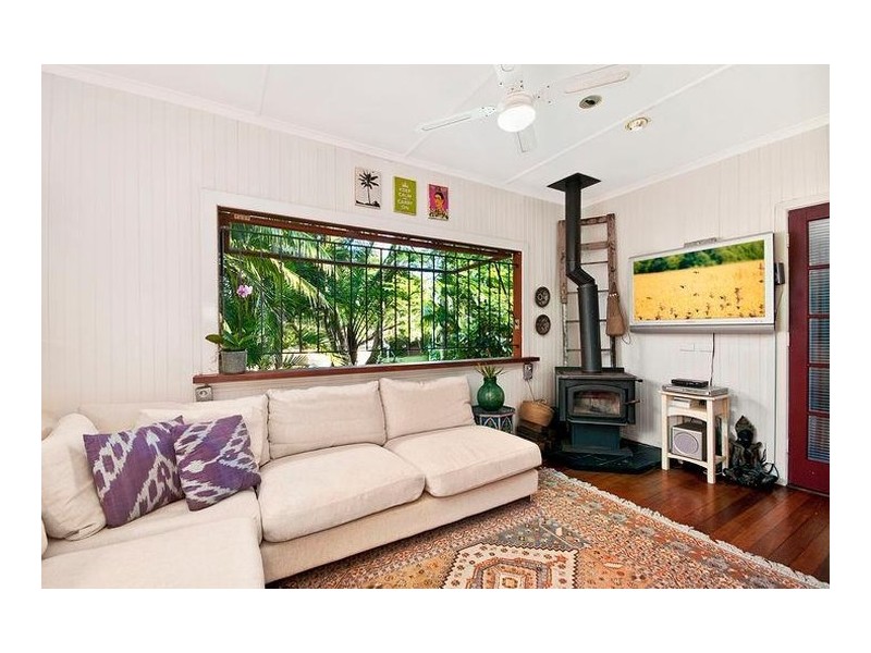 31 Ellen Street, Oxley QLD 4075