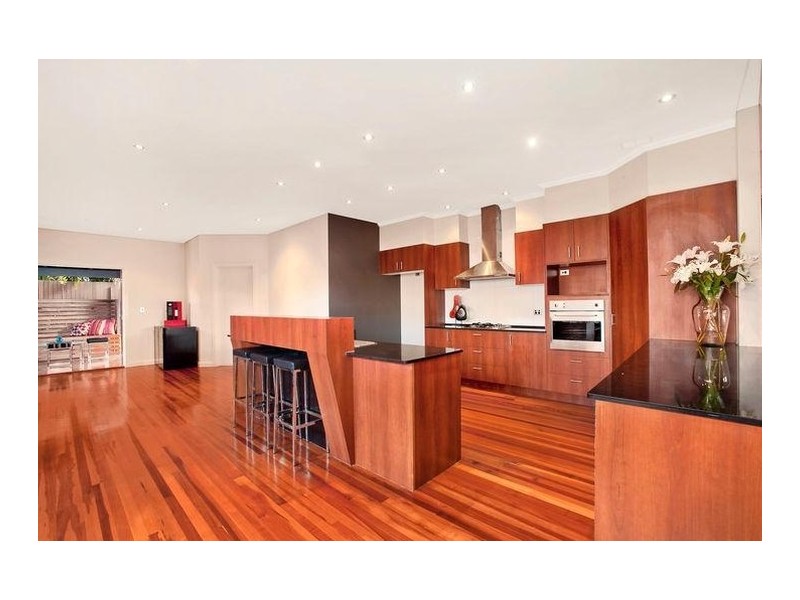 10 Cranmore Street, Red Hill QLD 4059