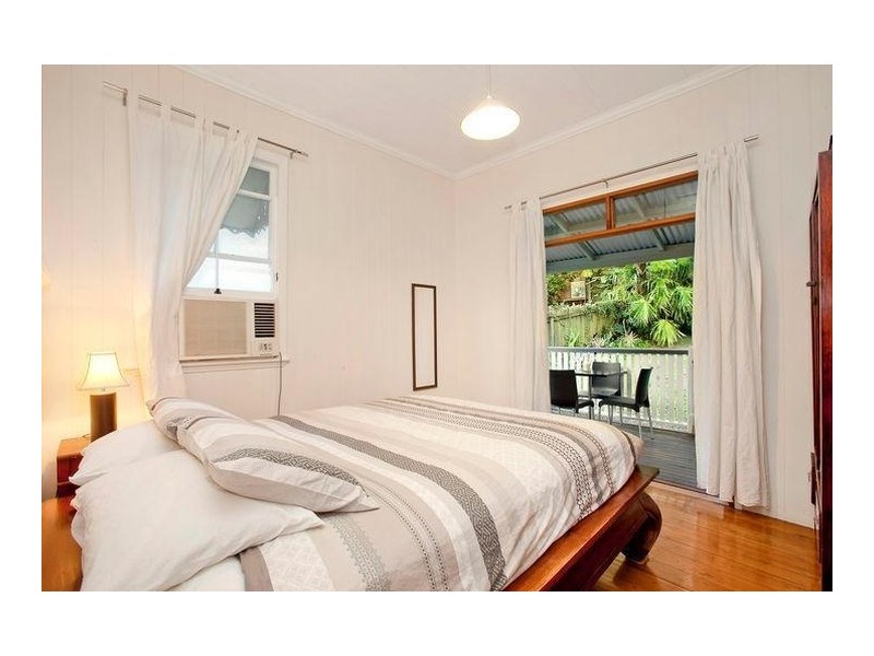 69 Frederick Street, Toowong QLD 4066