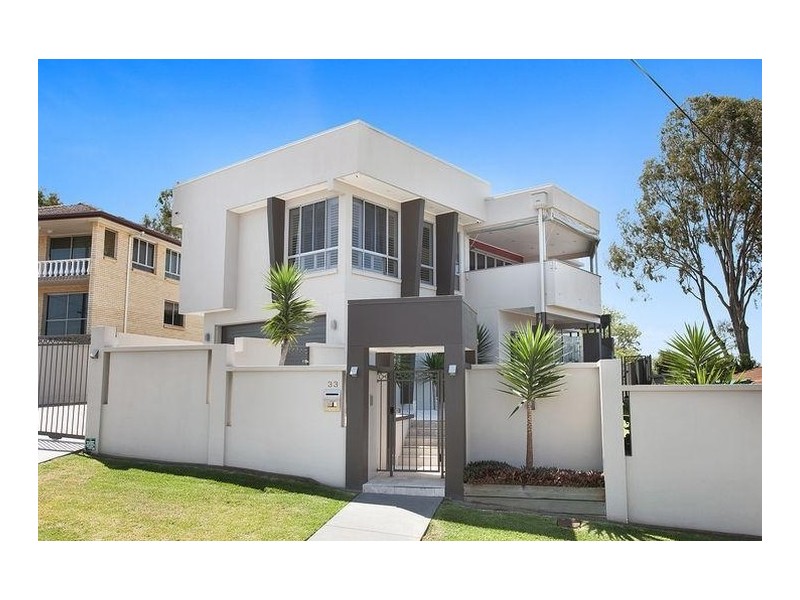 33 Graymond Street, Chermside West QLD 4032