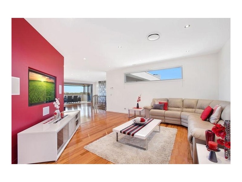 33 Graymond Street, Chermside West QLD 4032