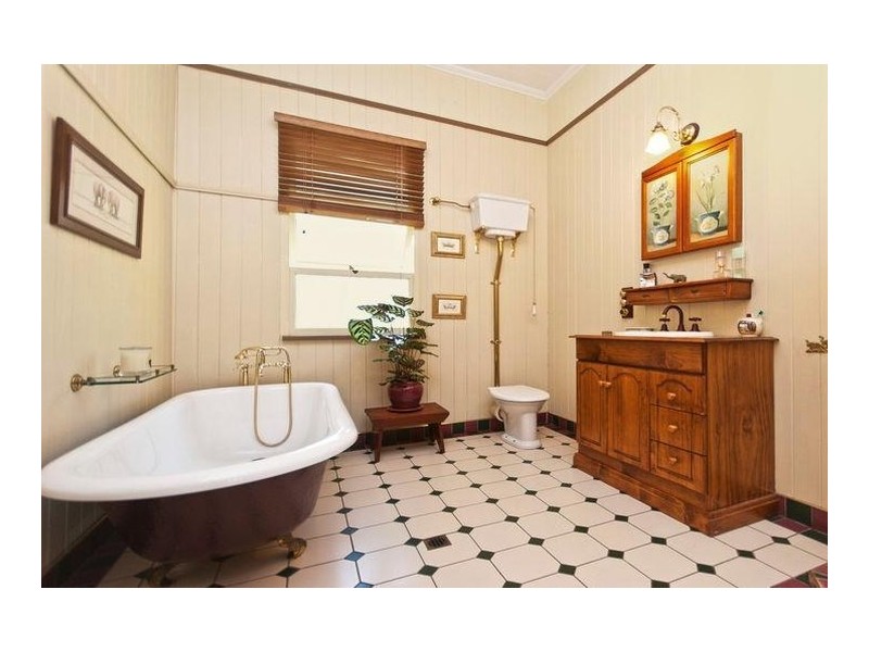 17 Cavan Street, Annerley QLD 4103