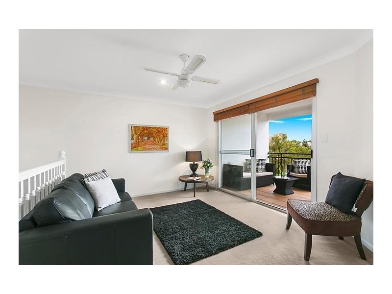 51 Manchester Terrace, Indooroopilly QLD 4068