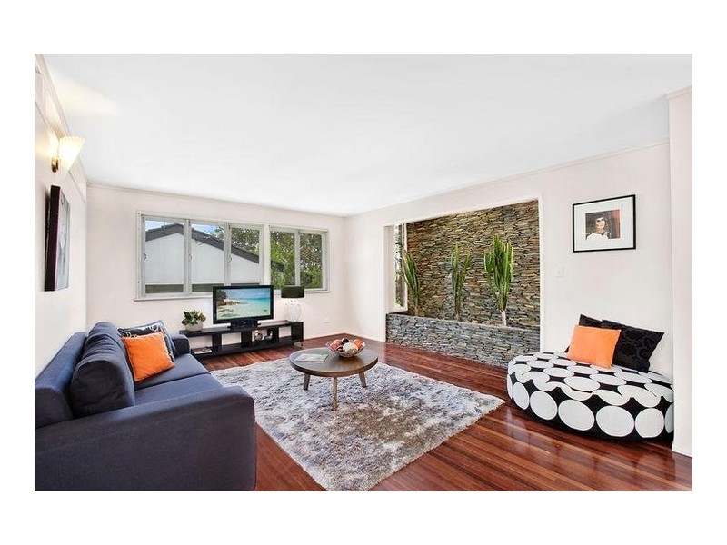 19 Rialanna Street, Kenmore QLD 4069