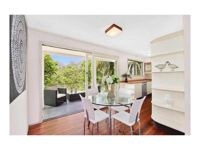 19 Rialanna Street, Kenmore QLD 4069