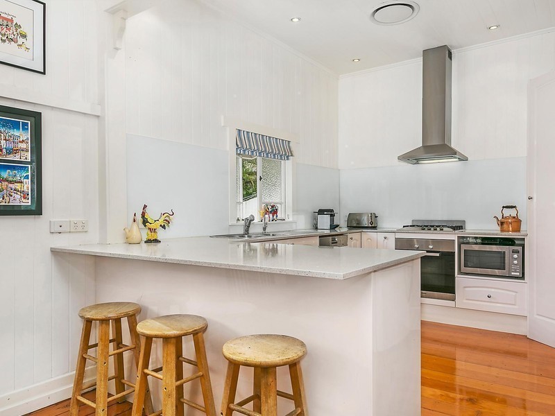 34 Ward Street, Indooroopilly QLD 4068