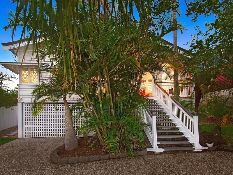 34 Ward Street, Indooroopilly QLD 4068