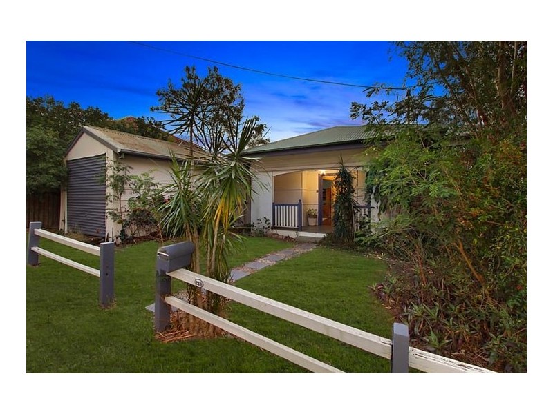 239 Stanley Terrace, Taringa QLD 4068