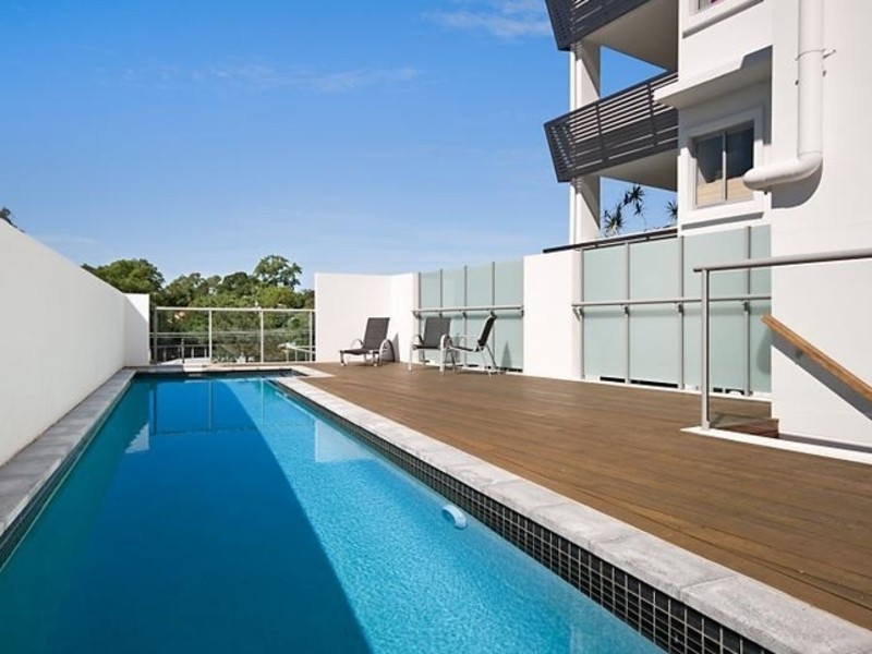 303/30 Riverview Terrace, Indooroopilly QLD 4068