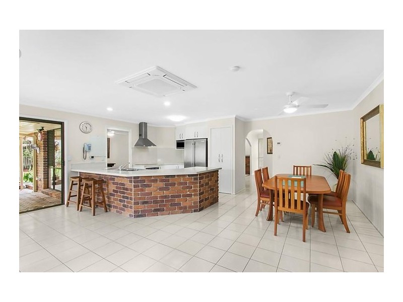 6 Rosa Crescent, Bracken Ridge QLD 4017