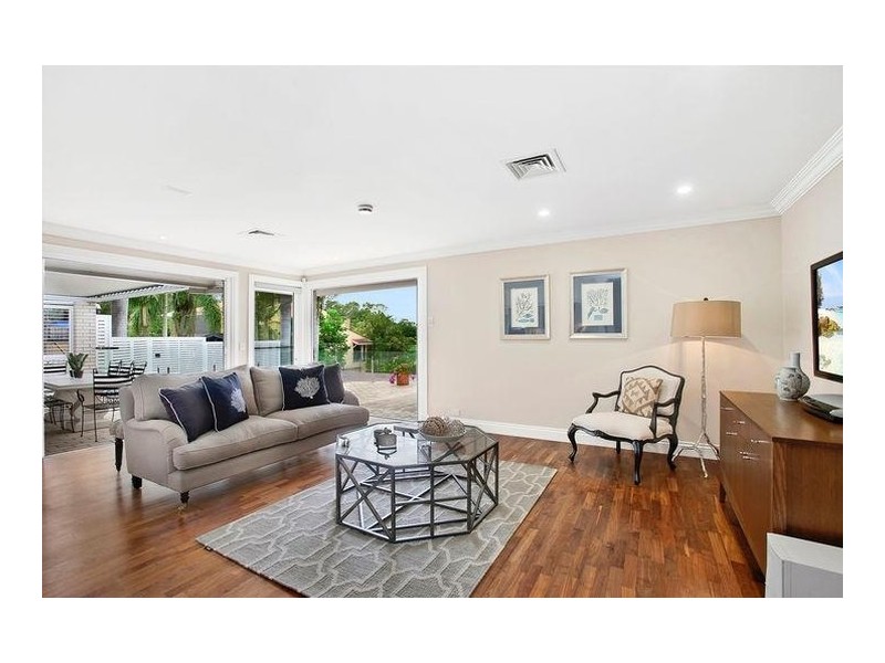 16 Carnoustie Court, Indooroopilly QLD 4068