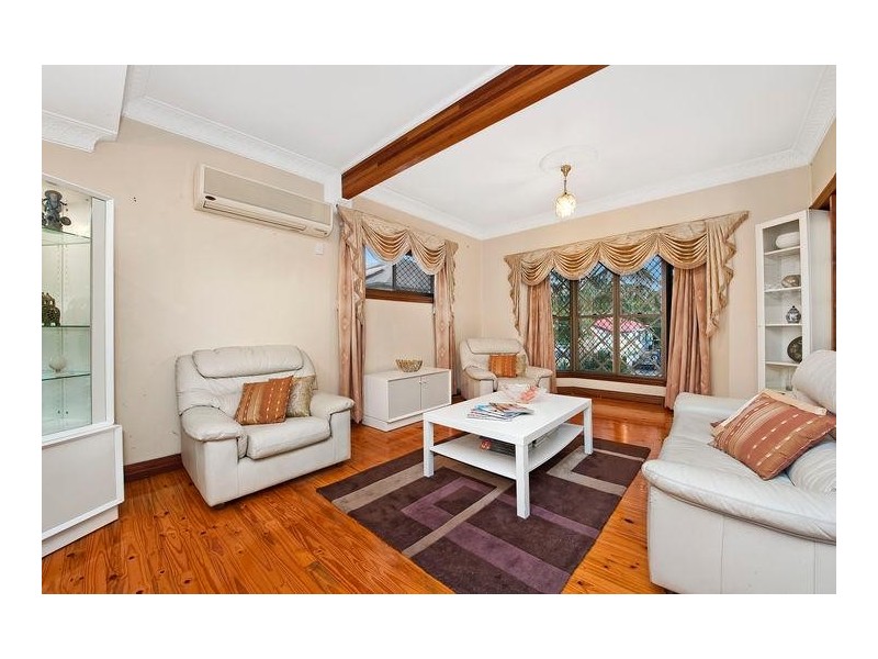 13 Orchard Street, Toowong QLD 4066