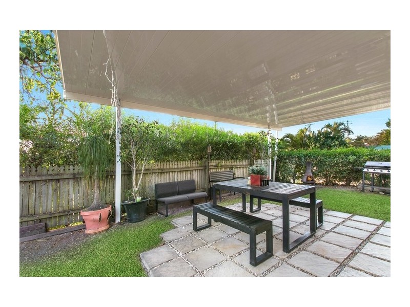 8 Brownie Street, Jamboree Heights QLD 4074