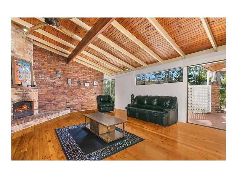 4 McLaren Street, Fig Tree Pocket QLD 4069