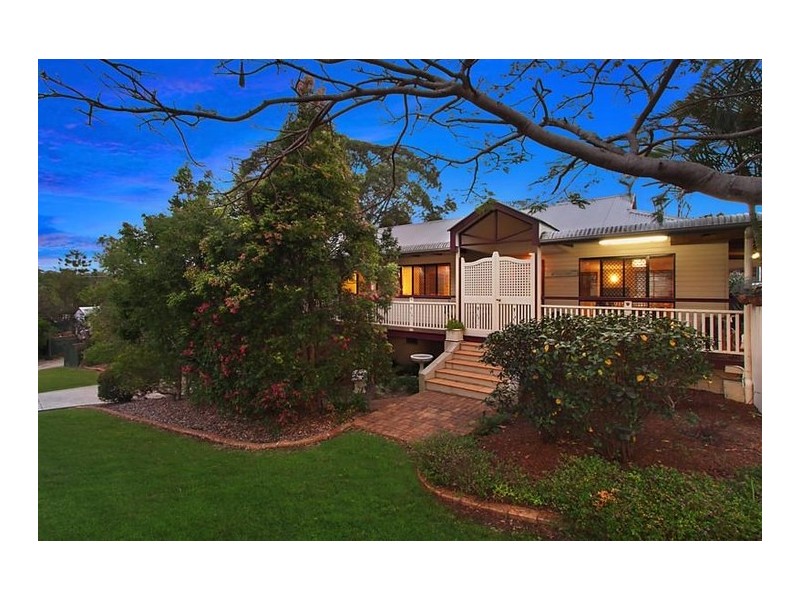 56 Burns Parade, Chapel Hill QLD 4069