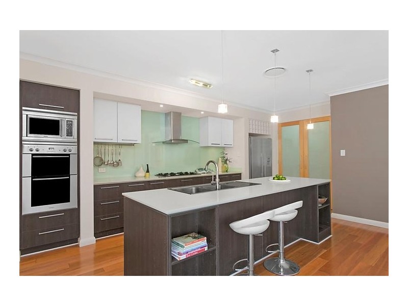 11 Patricia Drive, The Gap QLD 4061