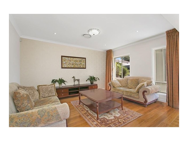 11 Patricia Drive, The Gap QLD 4061