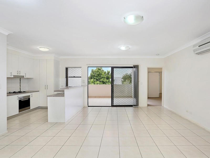 2/8 School Road, Stafford QLD 4053