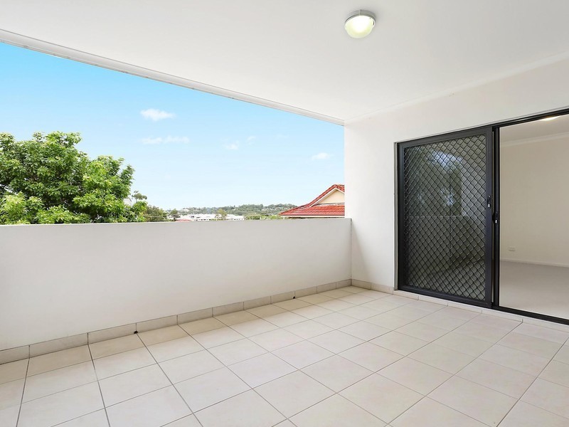 2/8 School Road, Stafford QLD 4053