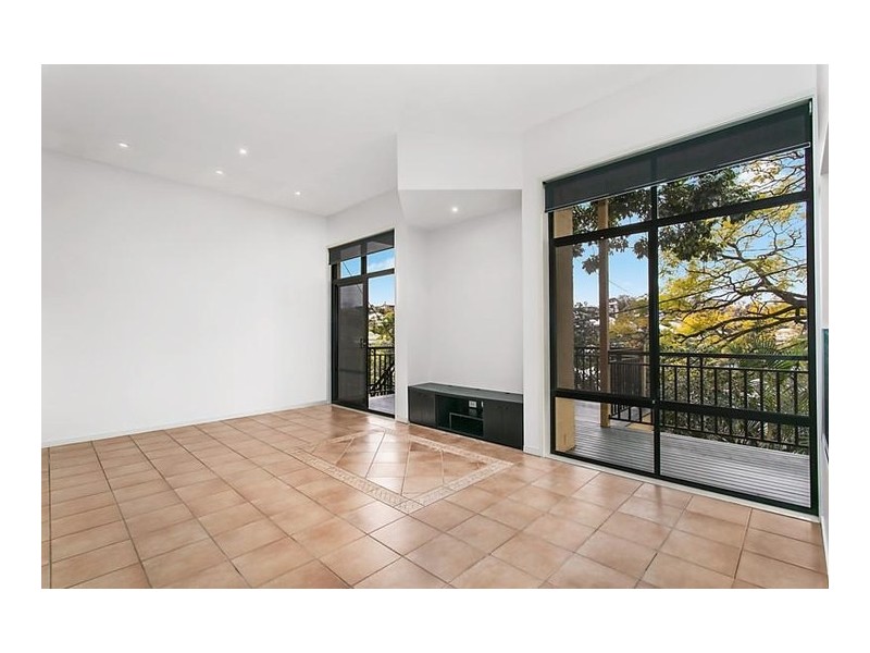 12 Owen Lane, Auchenflower QLD 4066