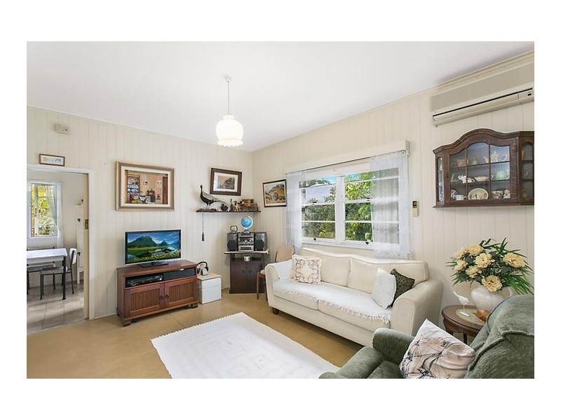 7 Seven Oaks Street, Taringa QLD 4068