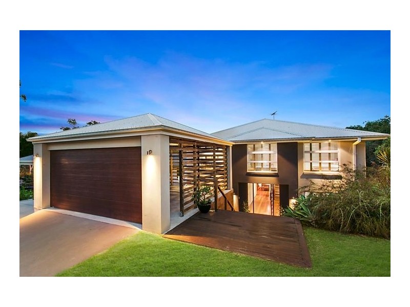 14 Ootana Street, Chapel Hill QLD 4069