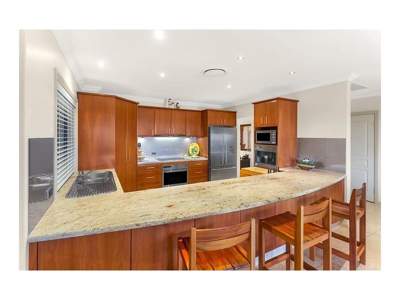 119 Gibson Crescent, Bellbowrie QLD 4070