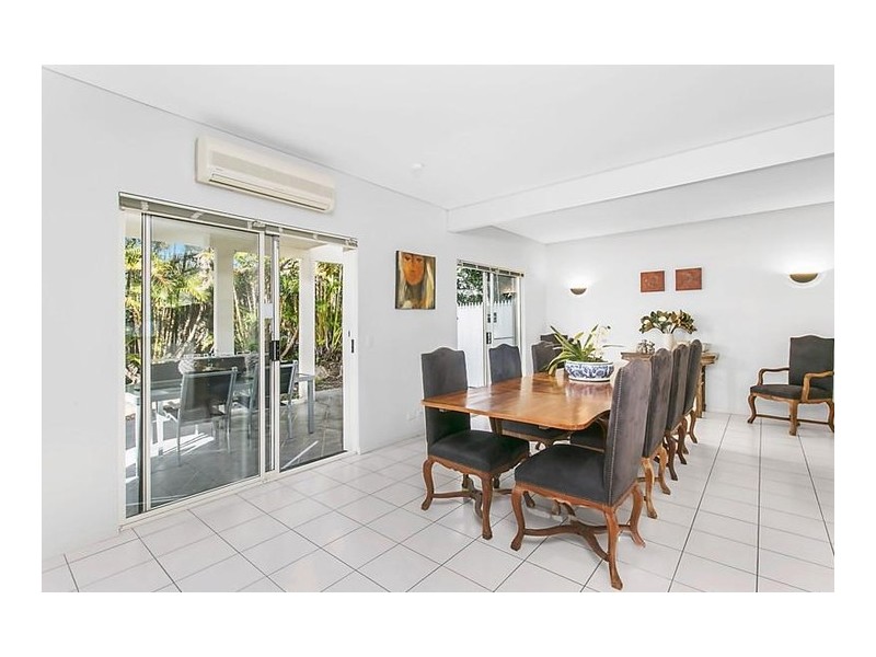 14 Martens Place, Brookfield QLD 4069