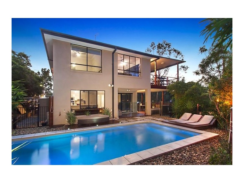 14 Summit Place, Mount Ommaney QLD 4074