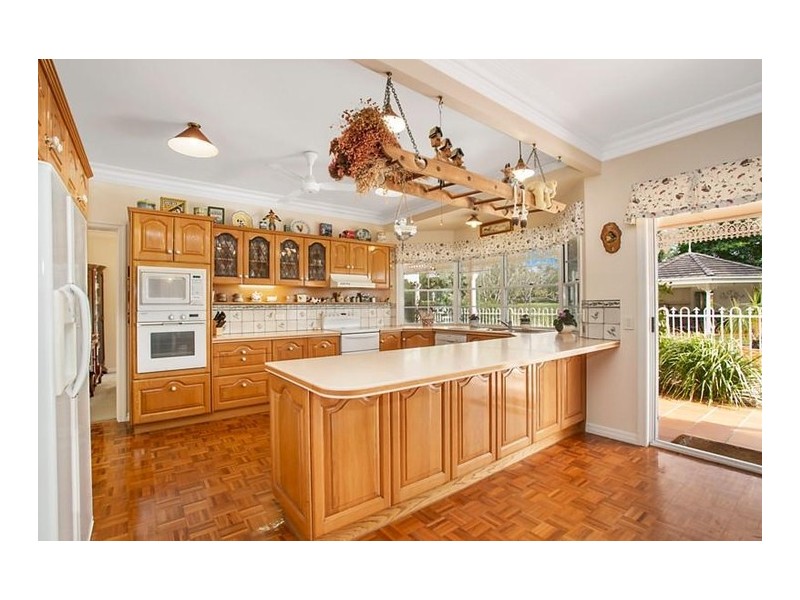 7 Logan Court, Clear Mountain QLD 4500