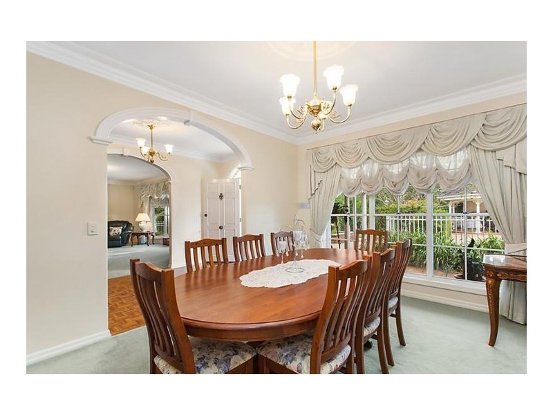 7 Logan Court, Clear Mountain QLD 4500
