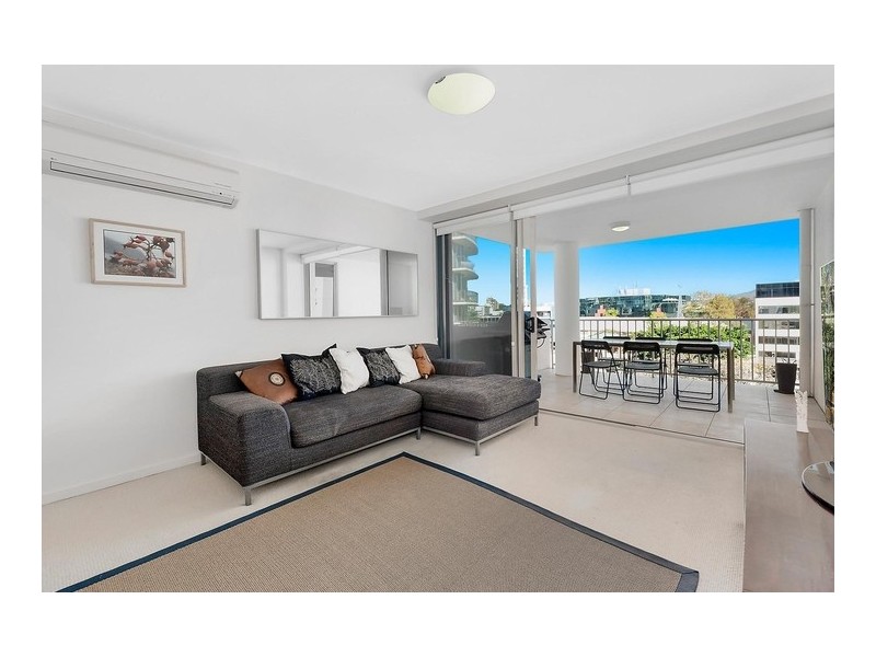 22/15 Walsh Street, Milton QLD 4064