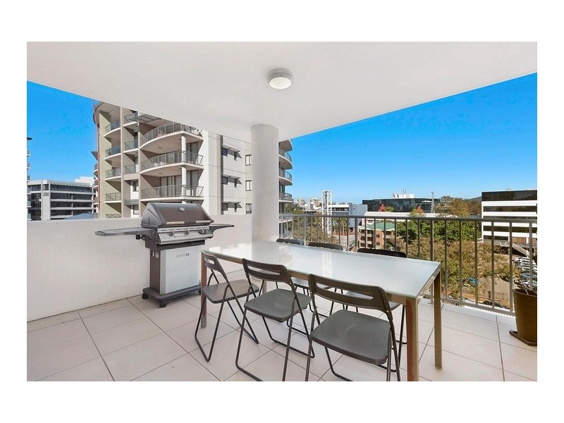 22/15 Walsh Street, Milton QLD 4064