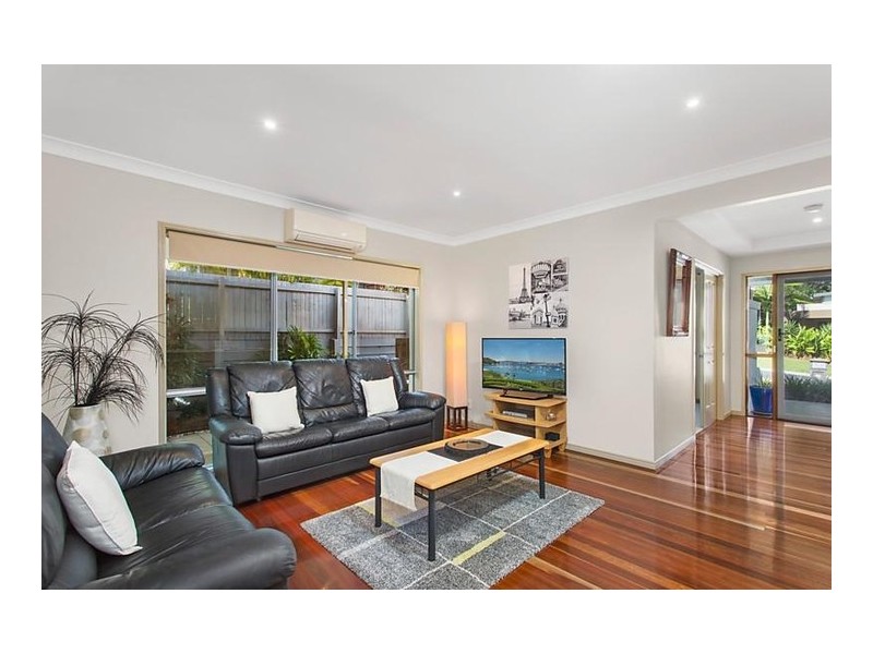 25 Lomandra Place, Chapel Hill QLD 4069