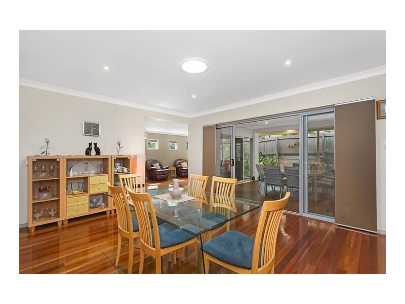 25 Lomandra Place, Chapel Hill QLD 4069