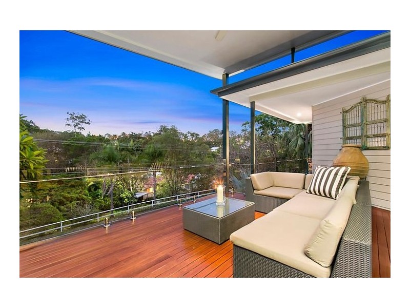 14 Pelion Street, Bardon QLD 4065